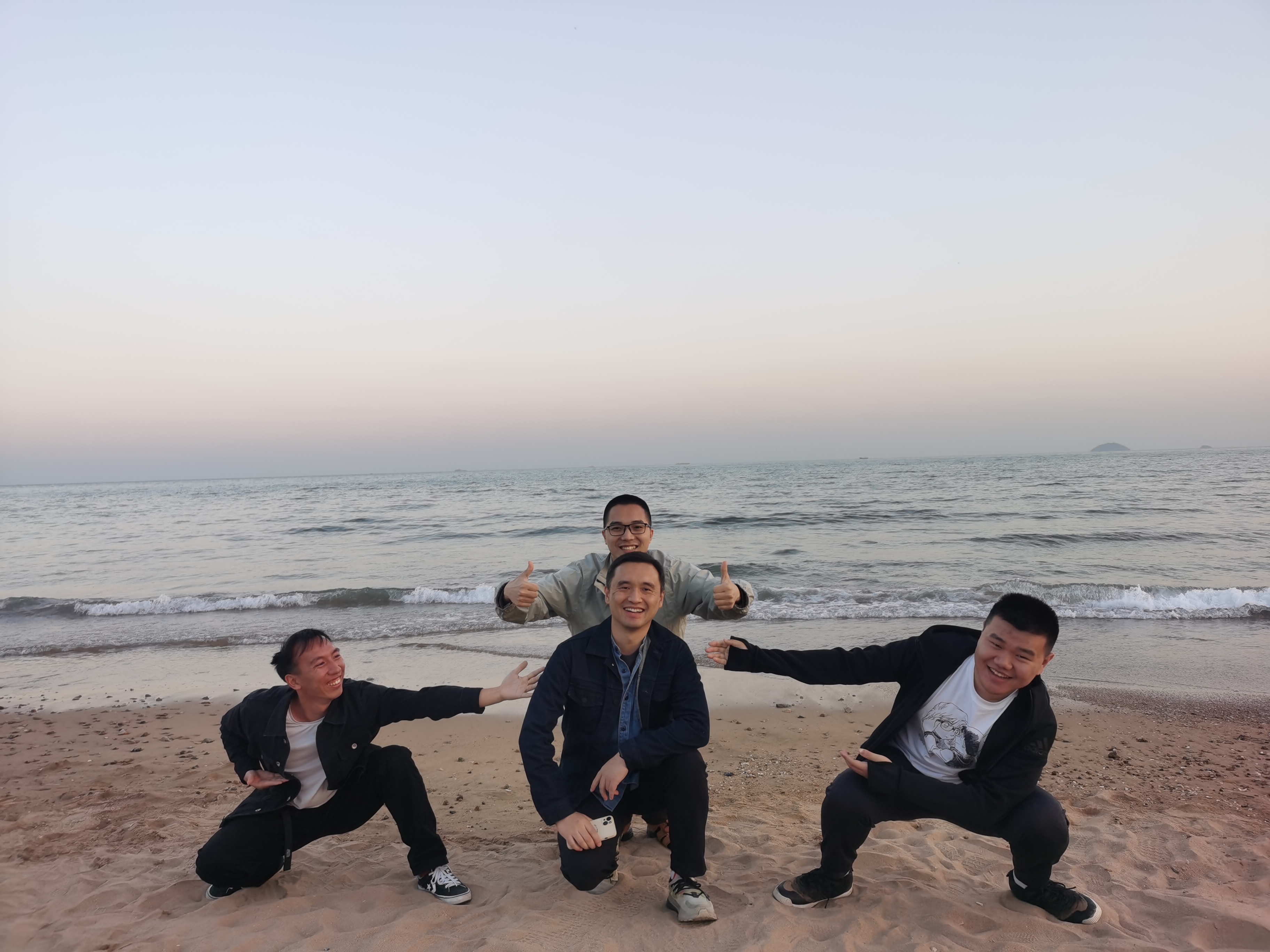 Ding-Fu and the boys in Qingdao during ICFM2023.